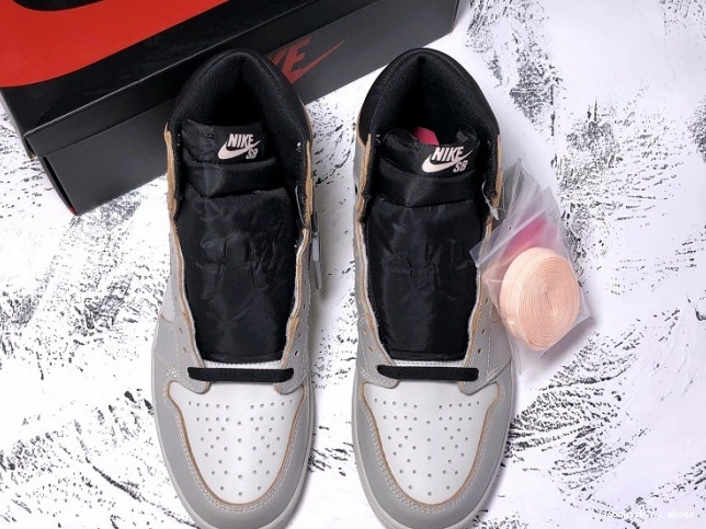 Rep 1 High Air Jordan Light SB OG CD6578-006 x Bone Nike 0811